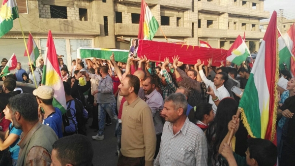 Li Qamişlo Aley&ecirc;n Kurdistan&ecirc; p&ecirc;şwaziya karwan&ecirc; pakrewan&ecirc;n P&ecirc;şmergey&ecirc;n Kurdistan&ecirc; kirin