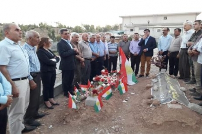 Şandeke PDK-S&ecirc; seredana goristana şeh&icirc;d&ecirc;n Roj li Şaxik&ecirc; kirin